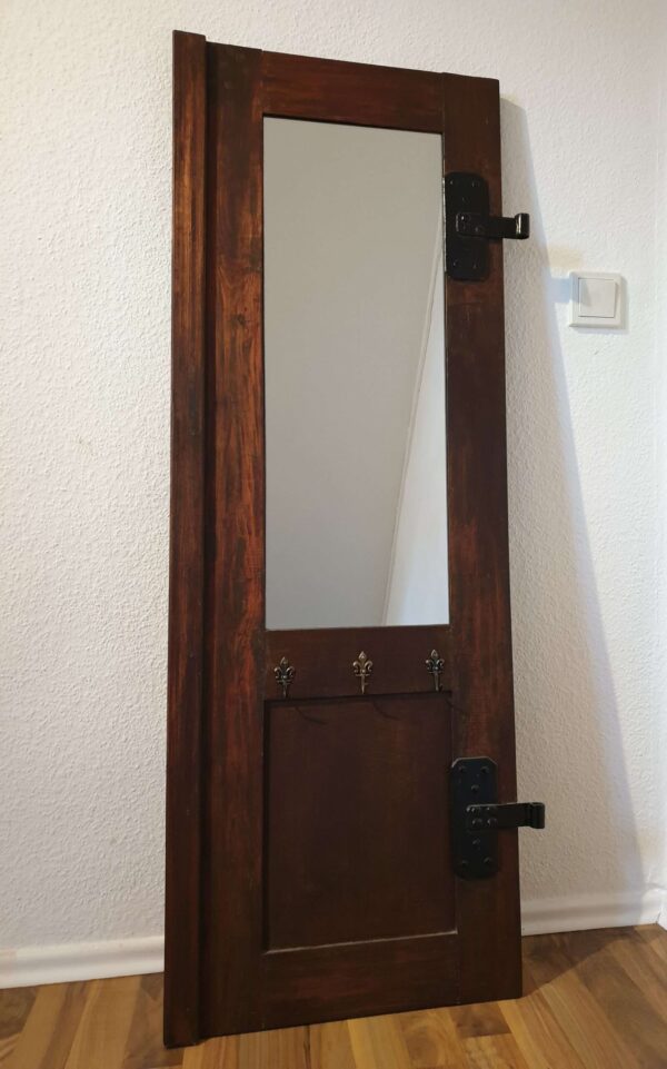 Garderobe mit Siegel in mahagoni Massivholz Fensterlade Beschläge Kleiderhaken Sp102